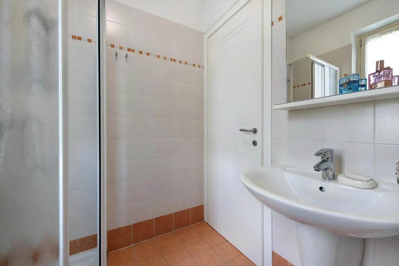 Katy Lake Salvia Desenzano del Garda Apartment