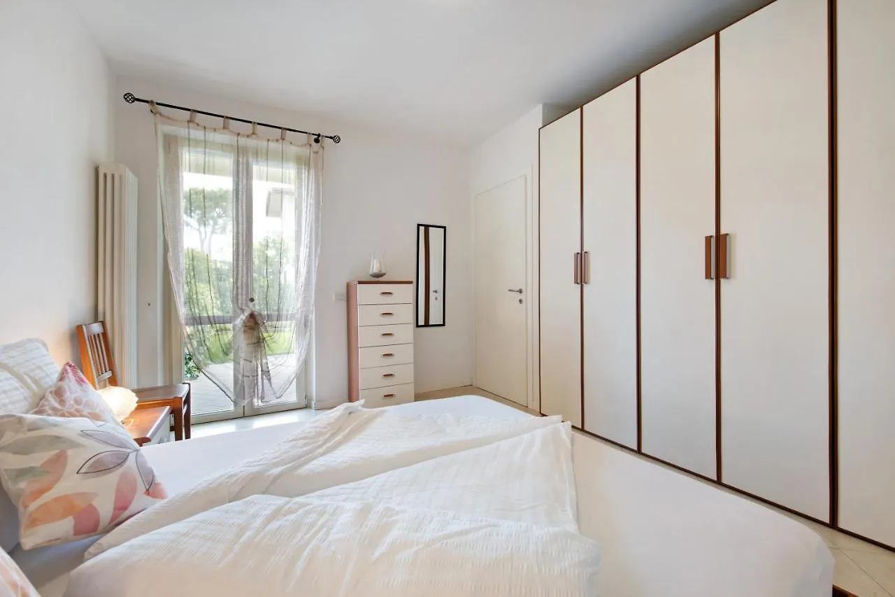 Katy Lake Salvia Desenzano del Garda Apartment